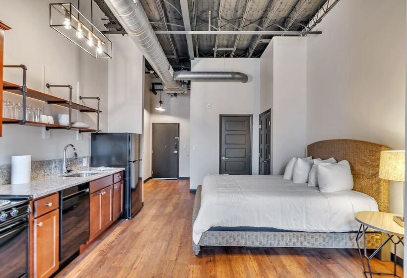 בית מלון כפרי The Brewer S Lofts Above Grand Strand Brewing