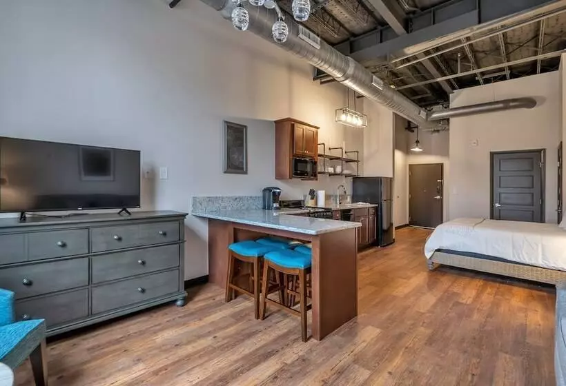 هتل The Brewer S Lofts Above Grand Strand Brewing