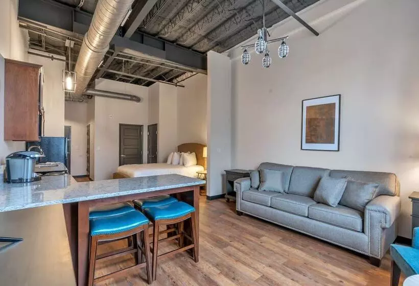 هتل The Brewer S Lofts Above Grand Strand Brewing