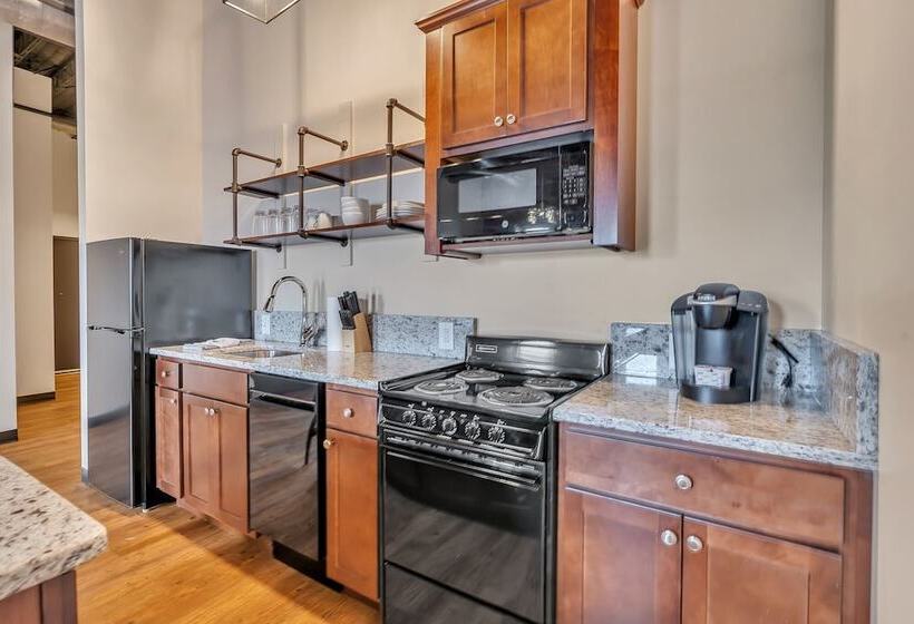 בית מלון כפרי The Brewer S Lofts Above Grand Strand Brewing