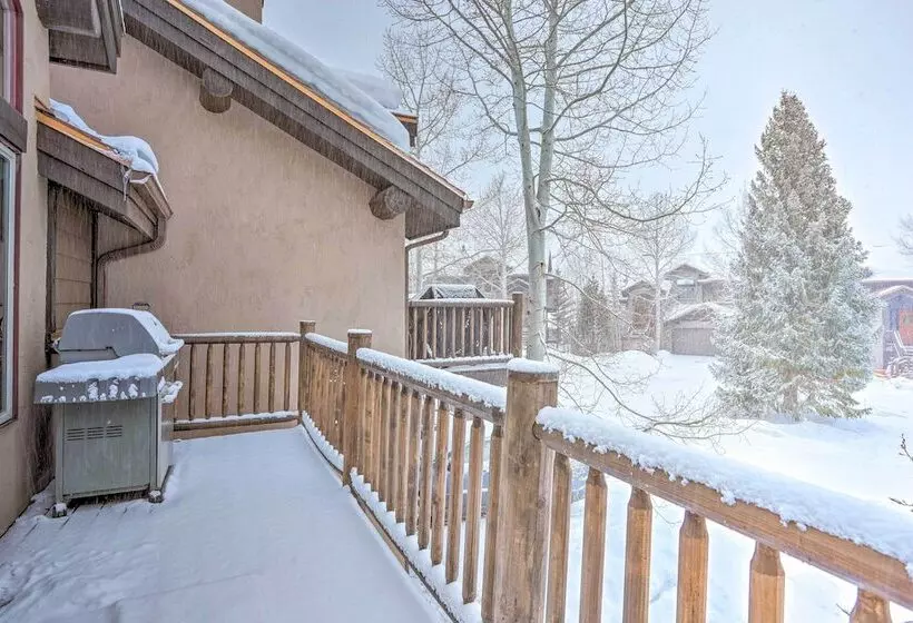 House W/ Hot Tub & Ac   Shuttle To Skiing!