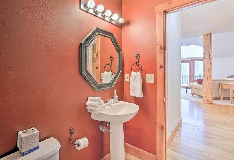 House W/ Hot Tub & Ac   Shuttle To Skiing!