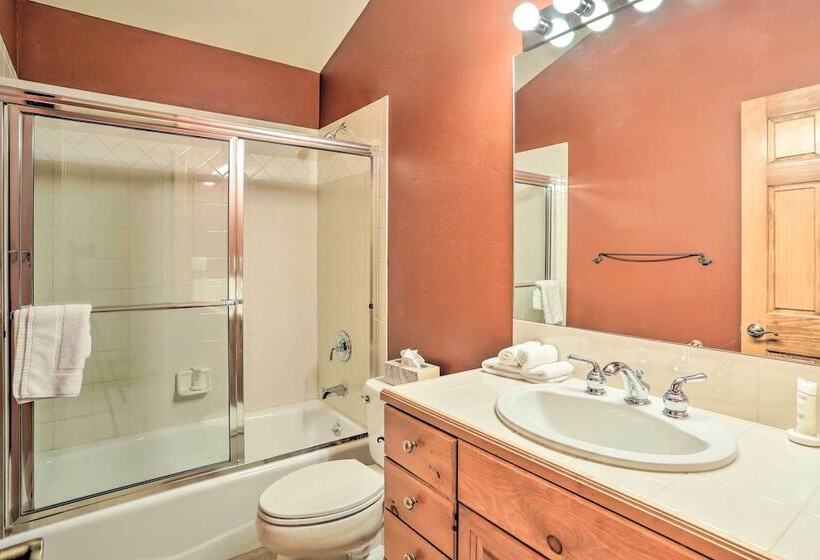 House W/ Hot Tub & Ac   Shuttle To Skiing!