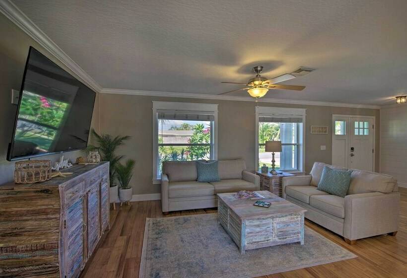 Coastal Getaway W/ Heated Pool: Walk To Beach!