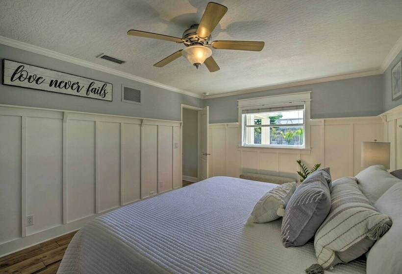 Coastal Getaway W/ Heated Pool: Walk To Beach!