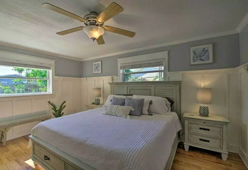 Coastal Getaway W/ Heated Pool: Walk To Beach!