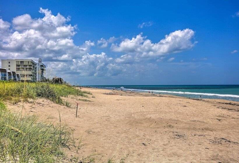 Ocean Access Jensen Beach Home: Dock & Lanai!