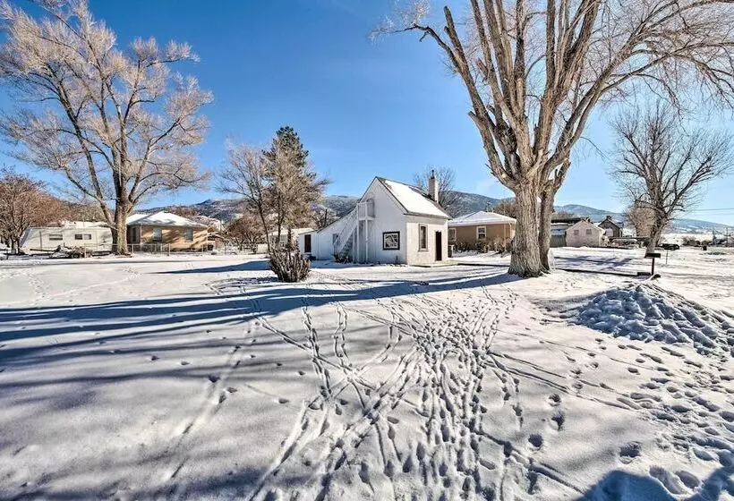 Kik N Bak Cottage W/ Beautiful Mountain View