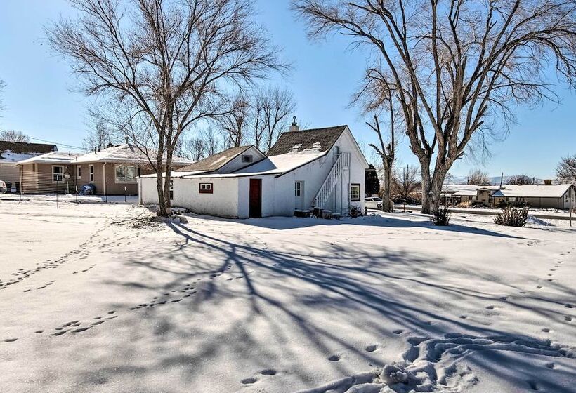 Kik N Bak Cottage W/ Beautiful Mountain View