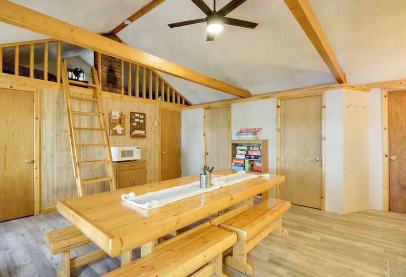 Lakefront Cabin W/ Deck, Games, & Views!