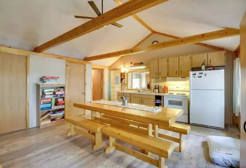 Lakefront Cabin W/ Deck, Games, & Views!