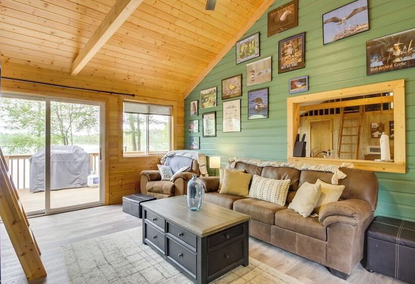 Lakefront Cabin W/ Deck, Games, & Views!