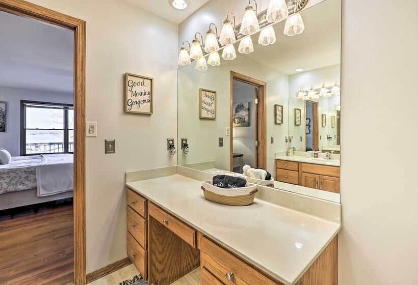 Shared Hot Tub, Pool & Dock: Lakefront Grove House