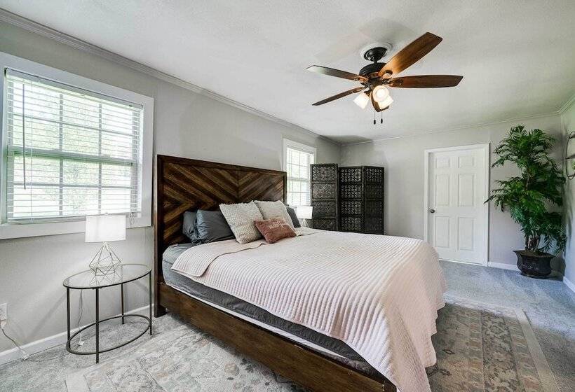 Little Rock Home < 2 Mi To Pinnacle Mountain!