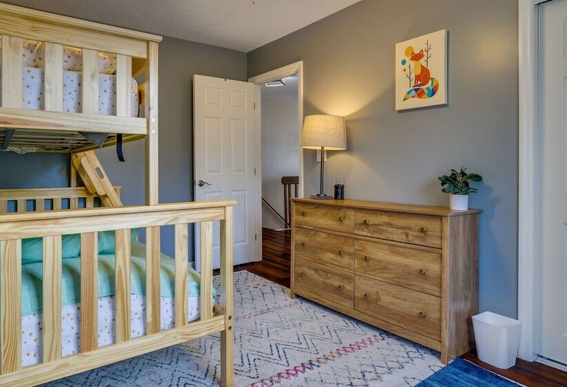 Lovely Poconos Cabin W/ Resort Amenities!