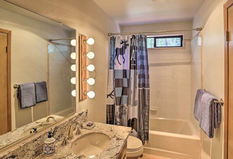 Mccloud Cabin W/ 3.5 Miles Of Private Hiking!