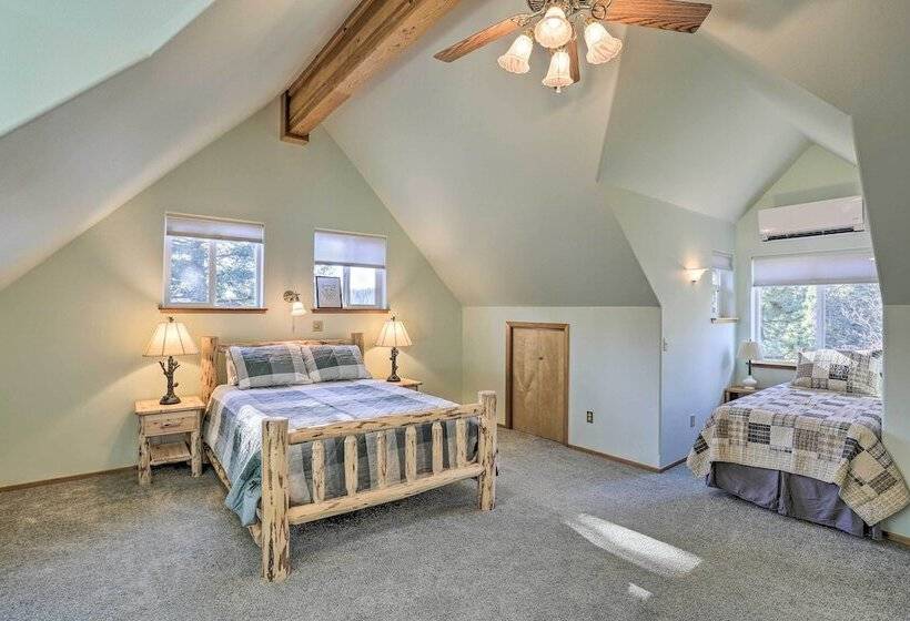 Mccloud Cabin W/ 3.5 Miles Of Private Hiking!