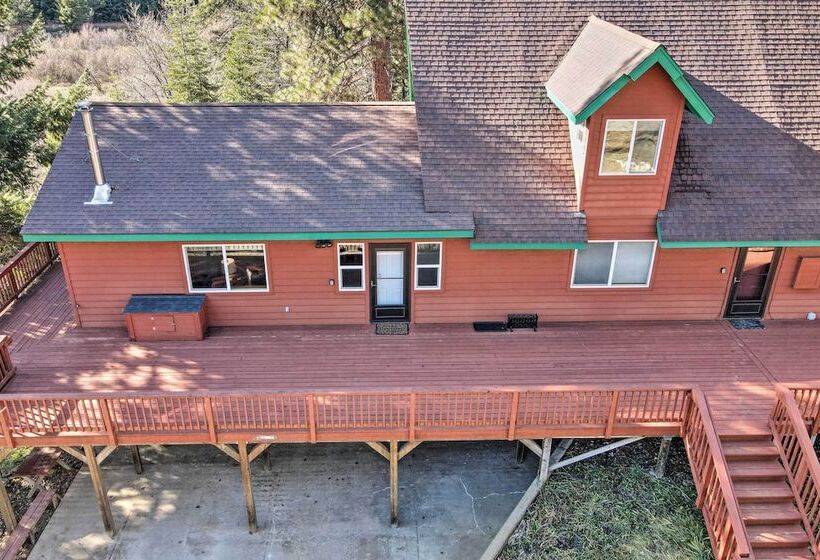 Mccloud Cabin W/ 3.5 Miles Of Private Hiking!