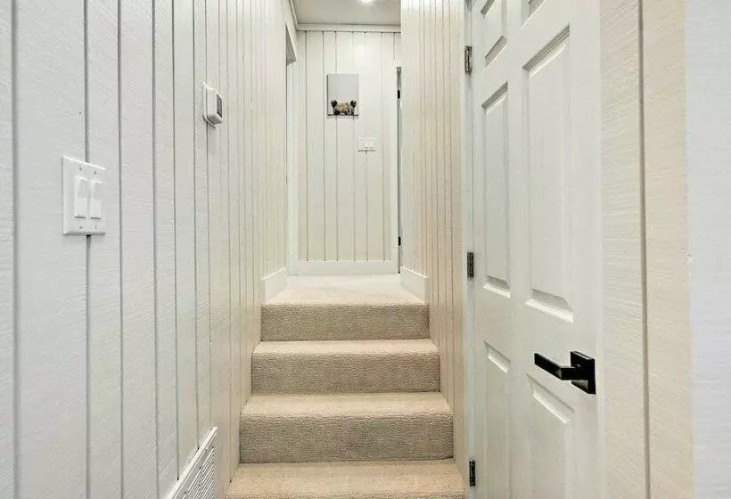 Modern + Bright Cashiers Home W/ Game Room!