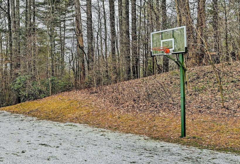 Modern + Bright Cashiers Home W/ Game Room!