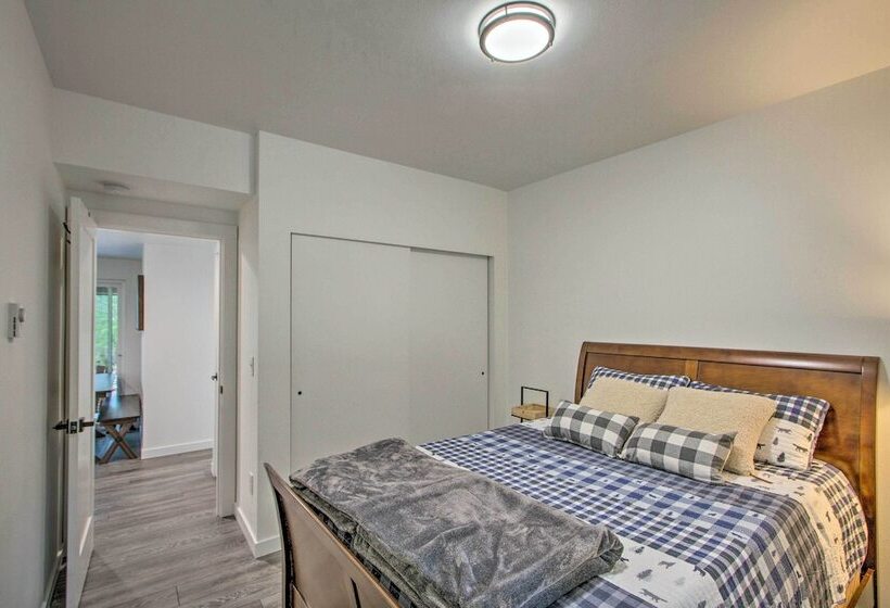 Modern Hideaway: Fire Pit, 5 Mi To Mt Rainier