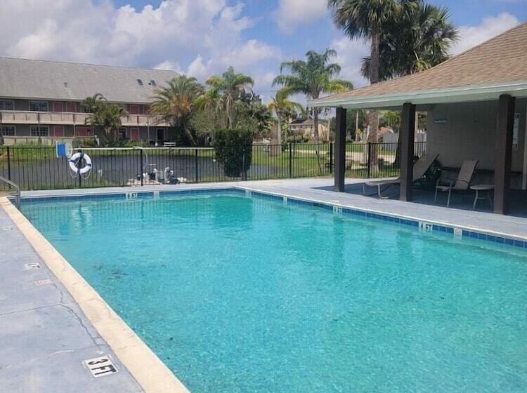 מוטל Rockledge Rooms And Rentals