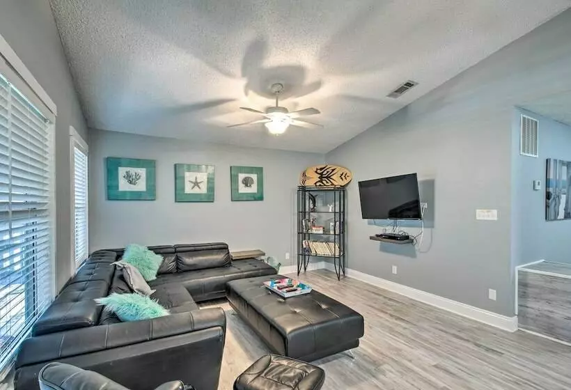 Pensacola Home   2 Blocks From Boat Launch!