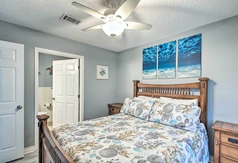 Pensacola Home   2 Blocks From Boat Launch!