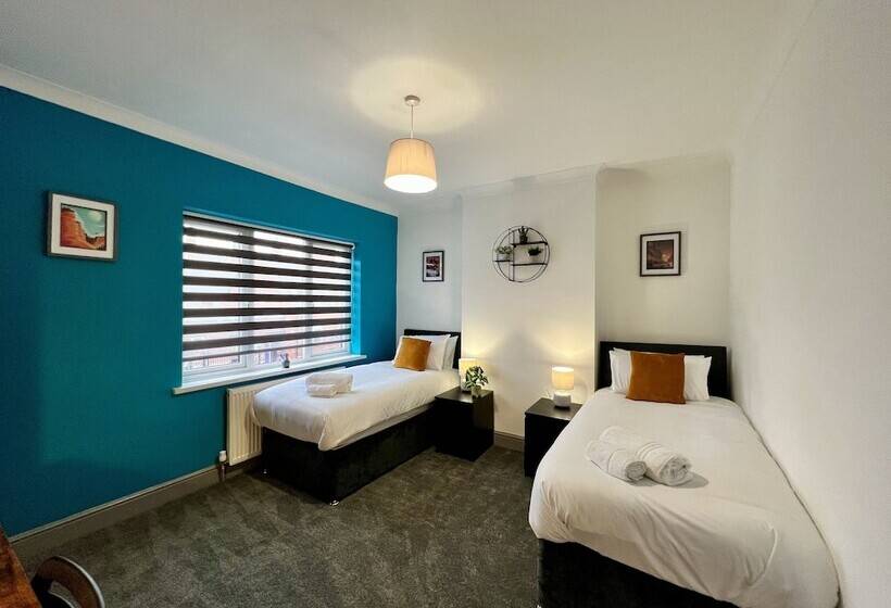 Пансион Bramhall House