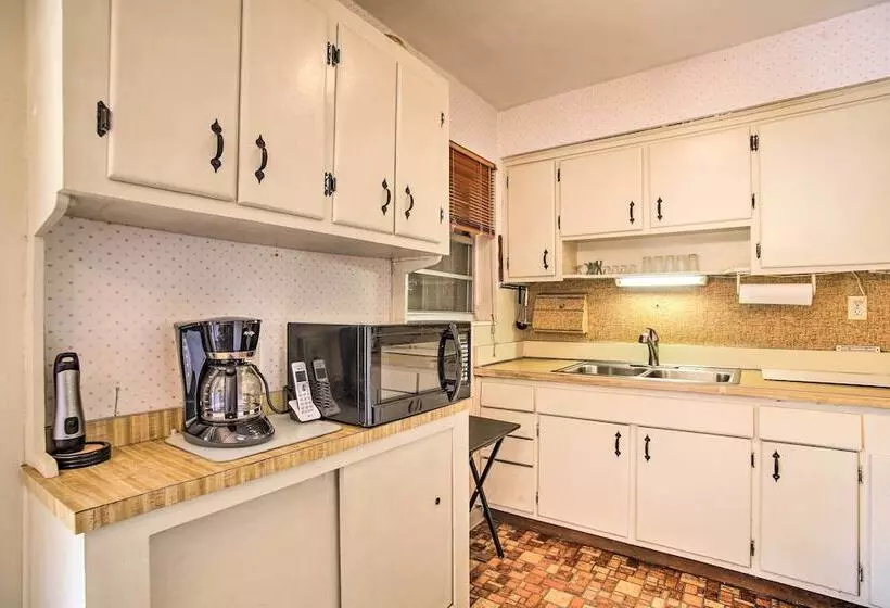 Pets Welcome: Cozy Home W/ Pool In Margate!