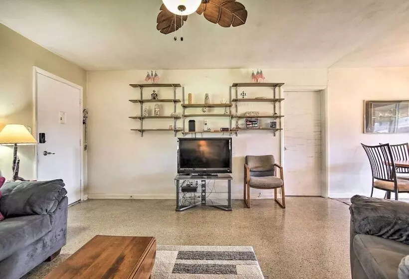 Pets Welcome: Cozy Home W/ Pool In Margate!