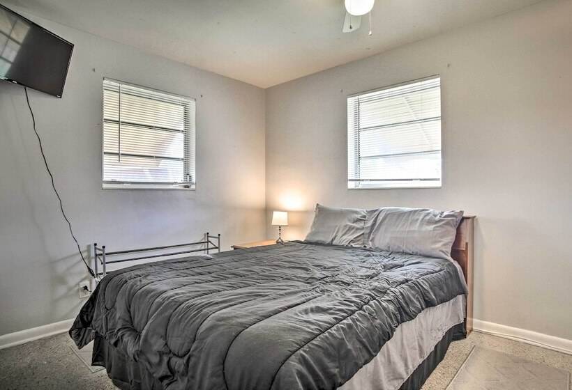 Pets Welcome: Cozy Home W/ Pool In Margate!