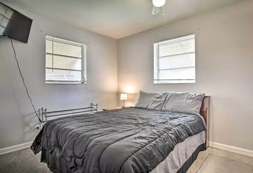 Pets Welcome: Cozy Home W/ Pool In Margate!