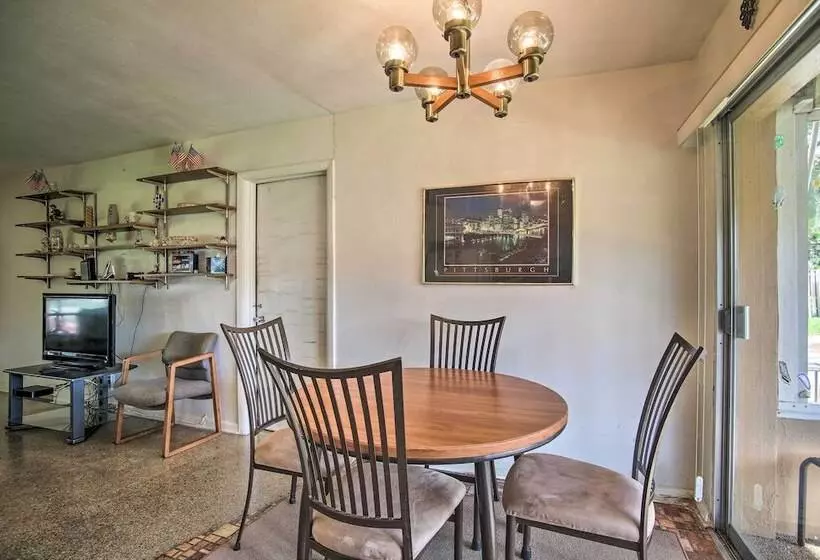 Pets Welcome: Cozy Home W/ Pool In Margate!