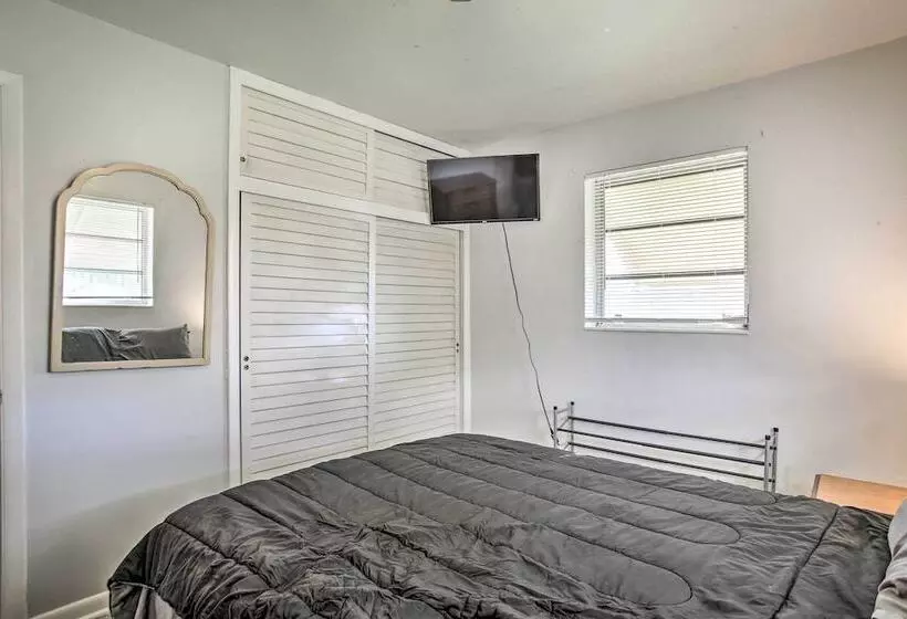 Pets Welcome: Cozy Home W/ Pool In Margate!