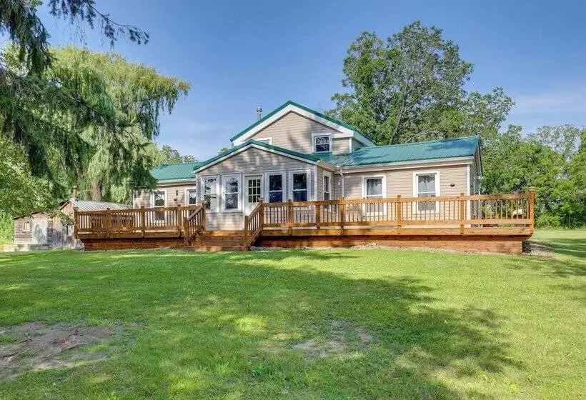Pet Friendly Seneca Lake Home W/ Private Deck