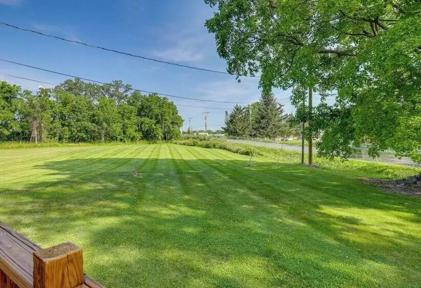 Pet Friendly Seneca Lake Home W/ Private Deck