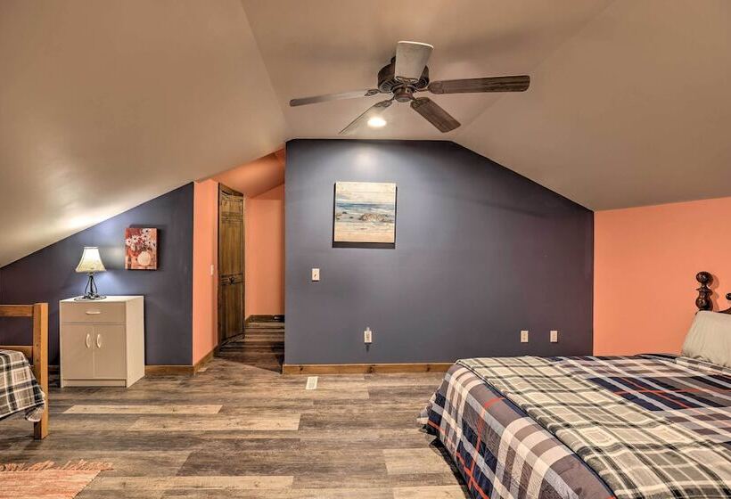 Pet Friendly Seneca Lake Home W/ Private Deck