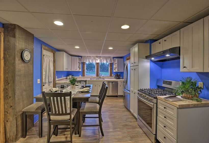 Pet Friendly Seneca Lake Home W/ Private Deck