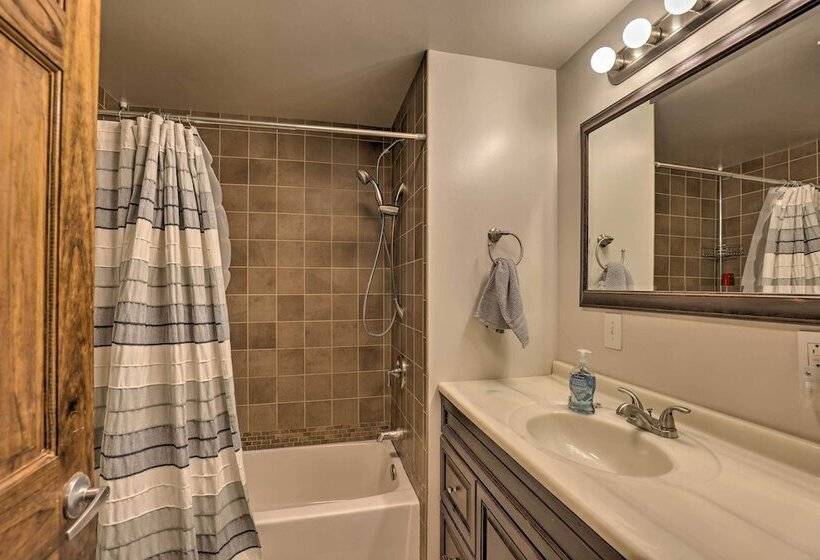 Pet Friendly Seneca Lake Home W/ Private Deck