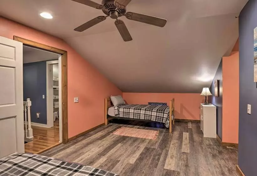 Pet Friendly Seneca Lake Home W/ Private Deck