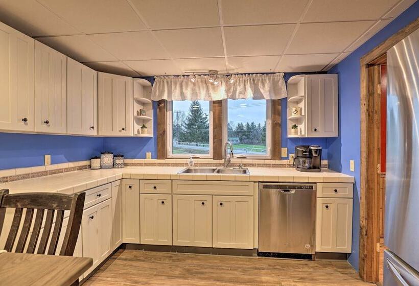 Pet Friendly Seneca Lake Home W/ Private Deck