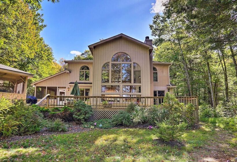 Pocono Lake Paradise W/ Private Beach & Dock!