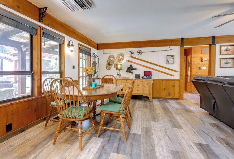 1 Mi To Lake: Hot Tub Haven In Pollock Pines!