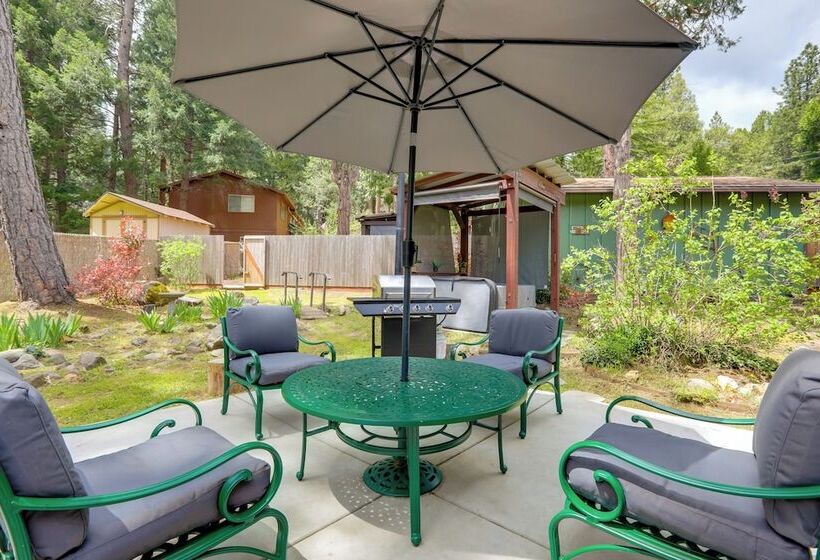 1 Mi To Lake: Hot Tub Haven In Pollock Pines!