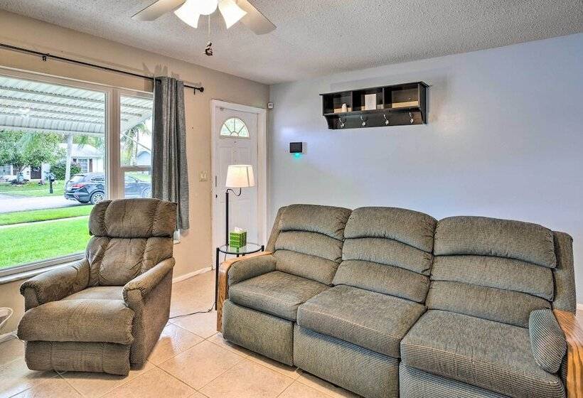 Port St Lucie Vacation Home W/ Lanai & Pool!