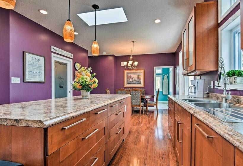 Private Blue Ridge Home W/ Hot Tub, Mountain Views