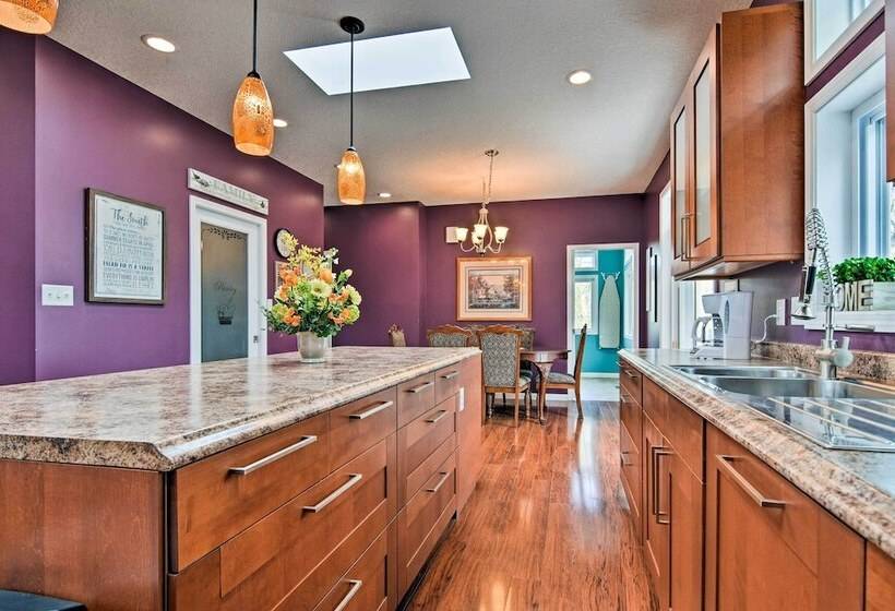 Private Blue Ridge Home W/ Hot Tub, Mountain Views