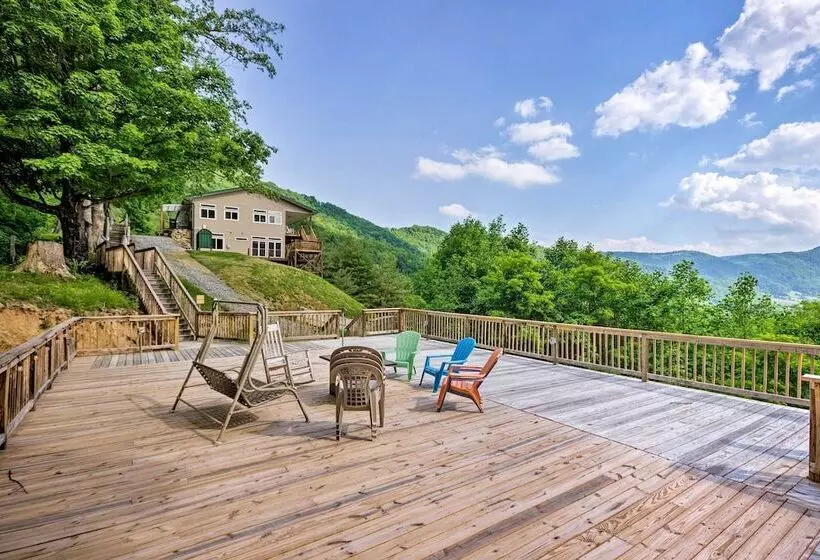 Private Blue Ridge Home W/ Hot Tub, Mountain Views