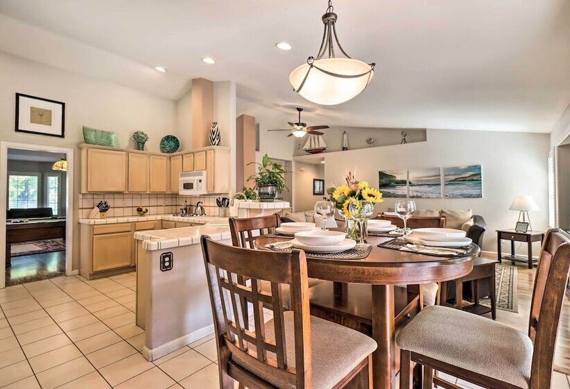 Reno Home W/ Private Yard + Hot Tub